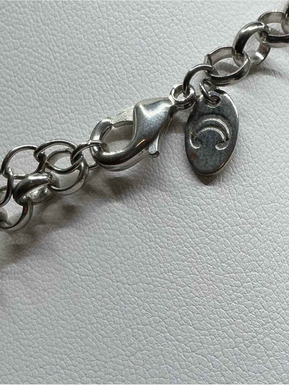 CHARMING CHARLIE POLISHED SILVER TONE CHUNKY STATEMENT NECKLACE - Picture 3 of 3